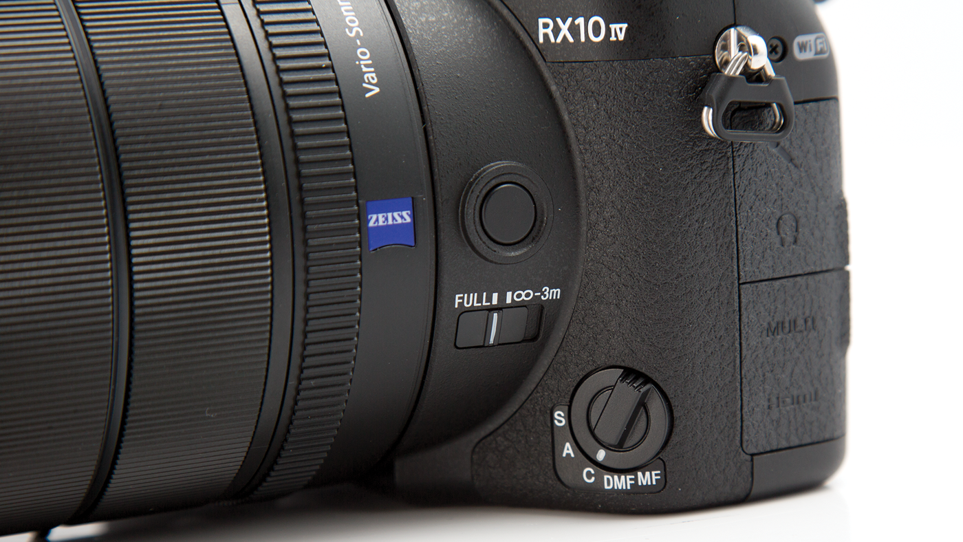 Review: Sony Cyber-Shot DSC-RX10 IV is Feature Rich and Affordable